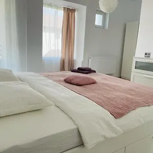  Villa Galaxy